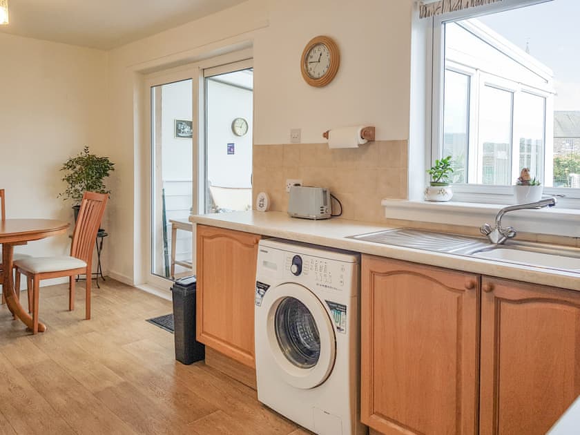 Kitchen/diner | Buchanan Park, Ceres, near Cupar