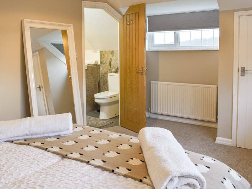 Double bedroom | Willow Cottage, Conwy