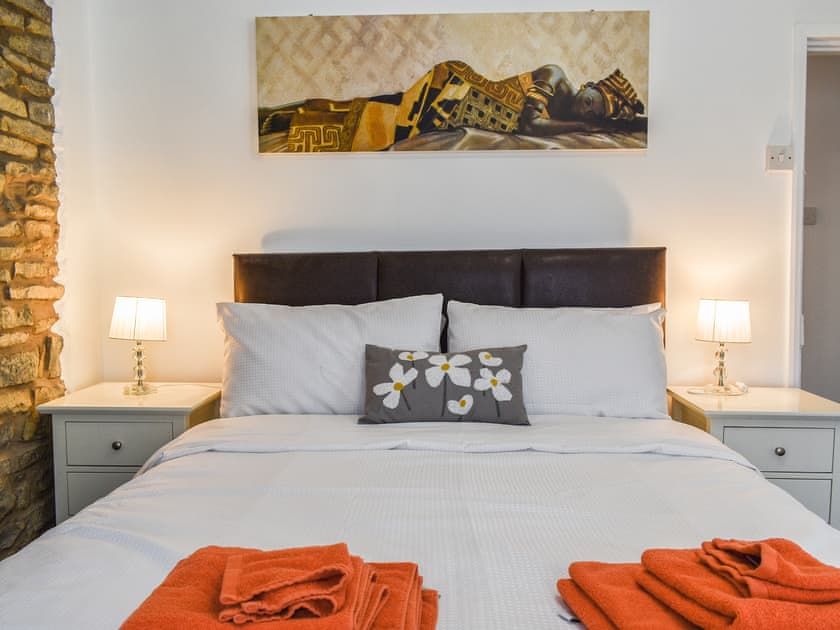 Double bedroom | The Old Post House, Street