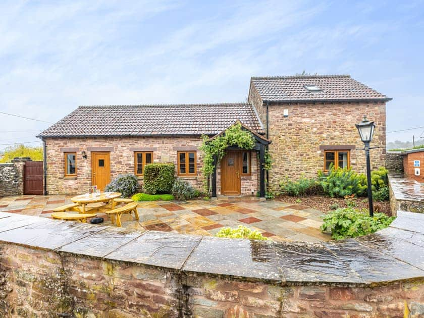 Exterior | The Lodge - Little Allaston Farm, Lydney