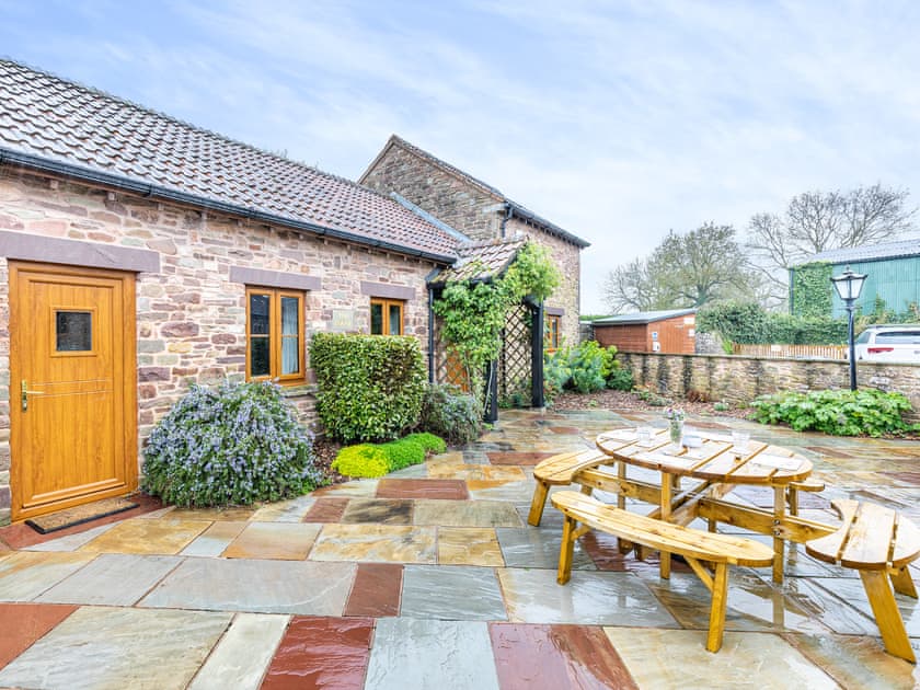 Exterior | The Lodge - Little Allaston Farm, Lydney
