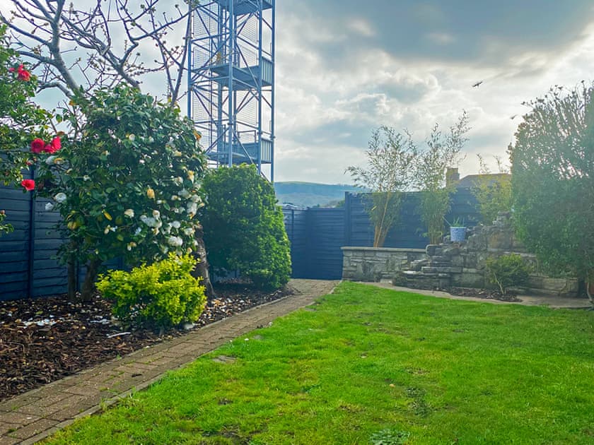 Secure garden with valley views | Captain’s Cottage, Shanklin