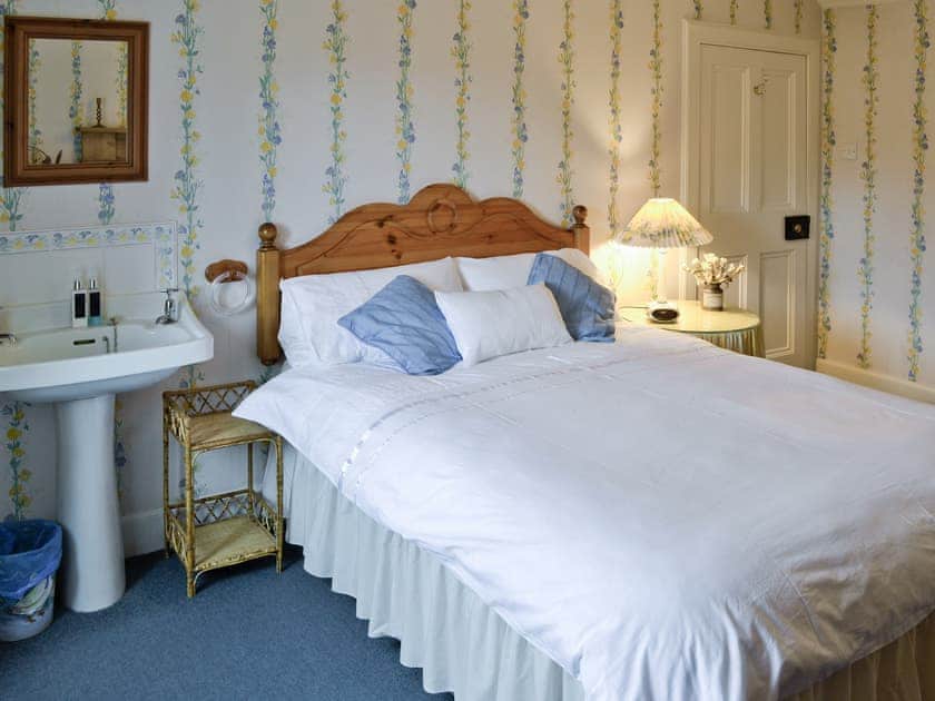 Double bedroom | Sunnyside, Kirkmichael, near Pitlochry