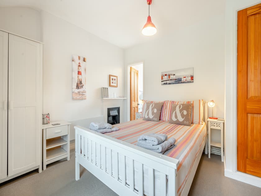 Double bedroom | Hollyhocks, St Minver, near Rock