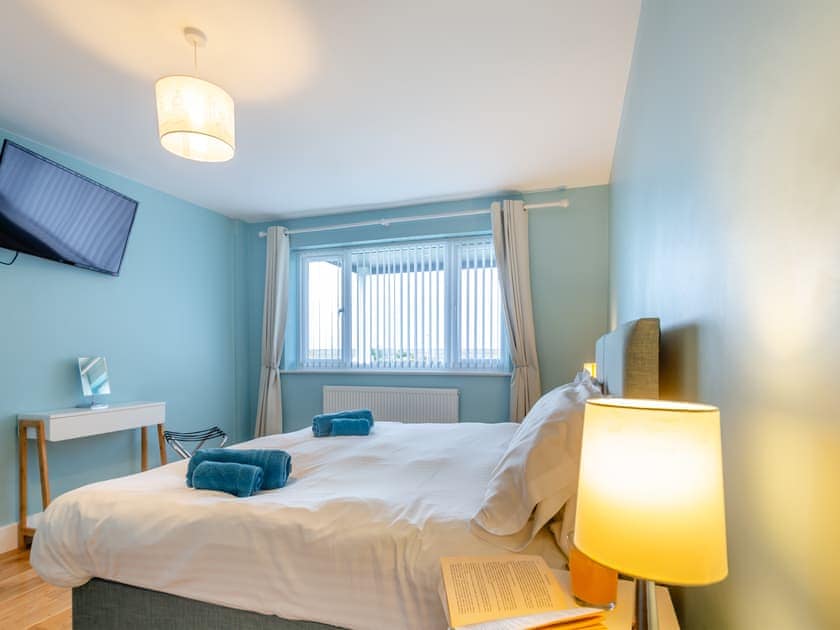 Double bedroom | Gwel Yr Haul, Barmouth