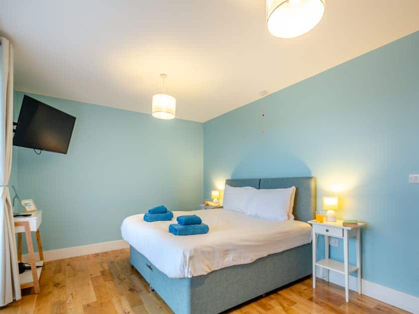 Double bedroom | Gwel Yr Haul, Barmouth