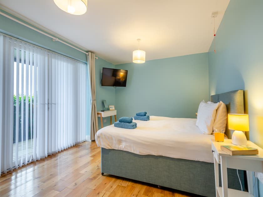 Double bedroom | Gwel Yr Haul, Barmouth