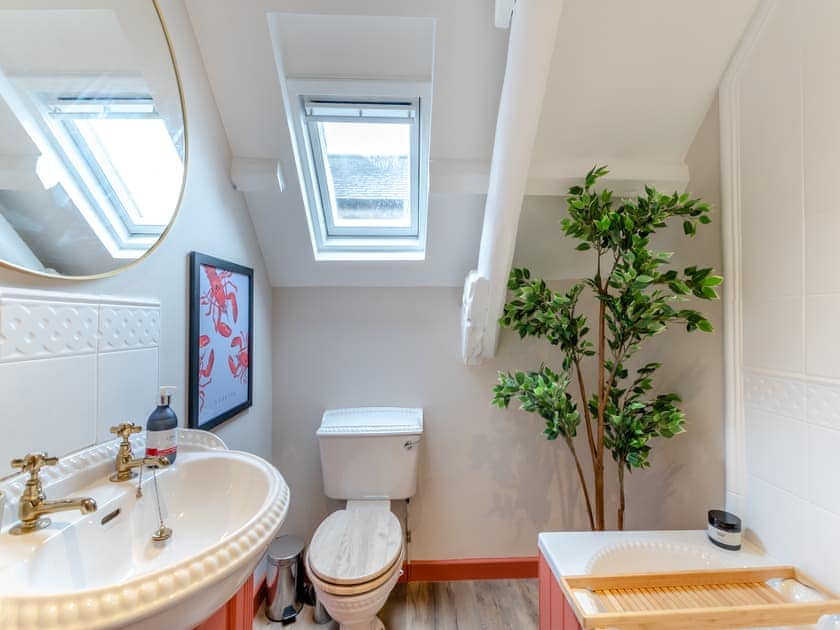 Bathroom | Jasmine Cottage, Almouth, near Alnwick