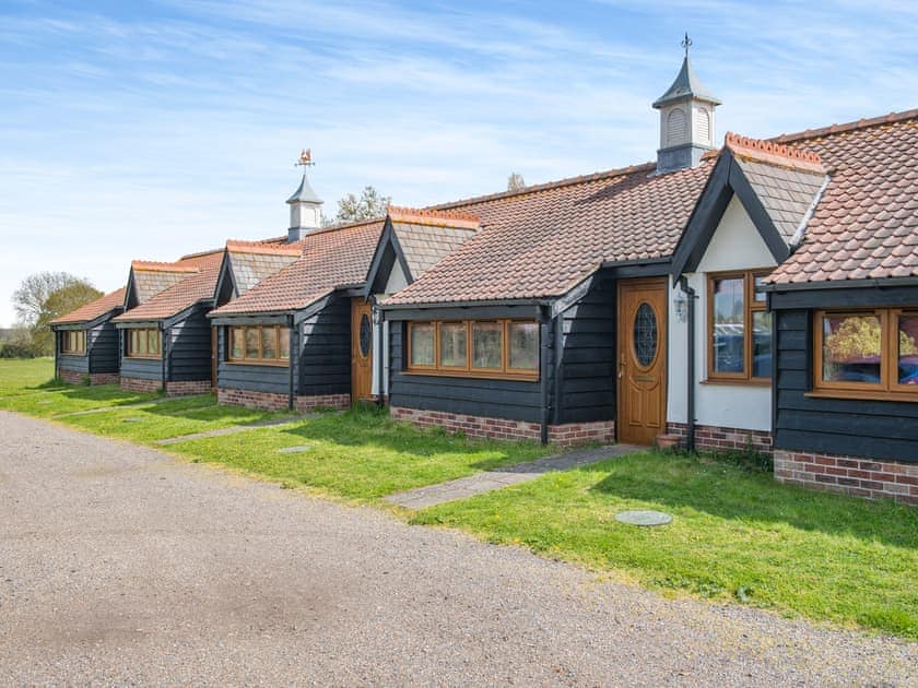 Exterior | Willow Tree Cottage - Linley Farm Cottages, St Osyth
