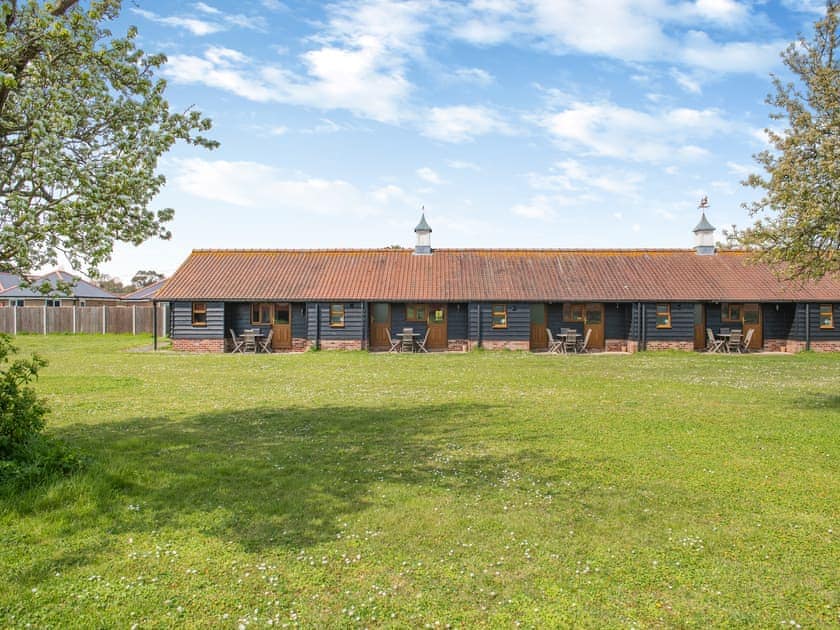 Exterior | Willow Tree Cottage - Linley Farm Cottages, St Osyth