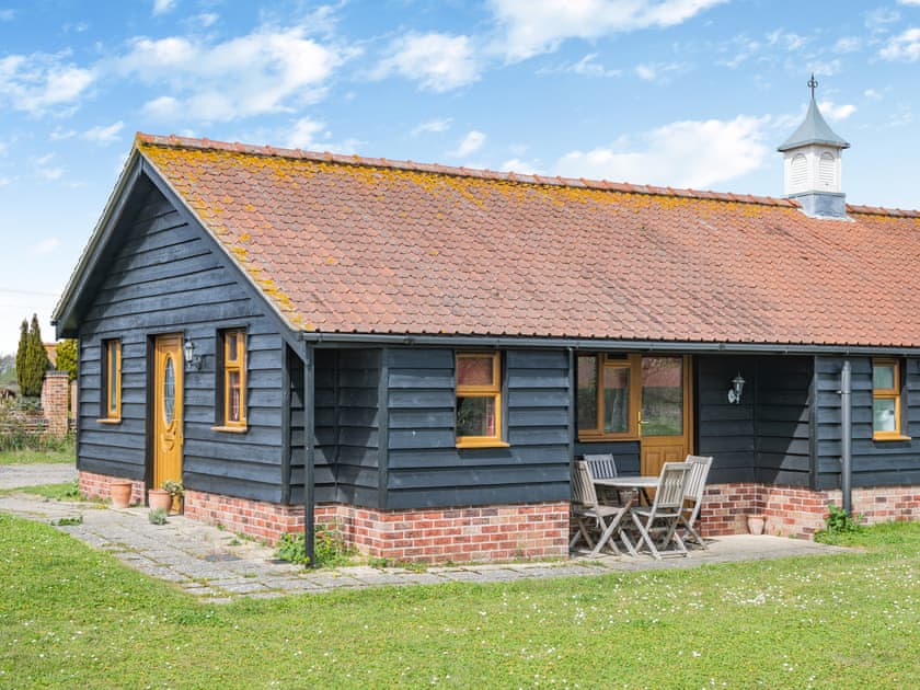 Exterior | Orchard Cottage - Linley Farm Cottages, St Osyth