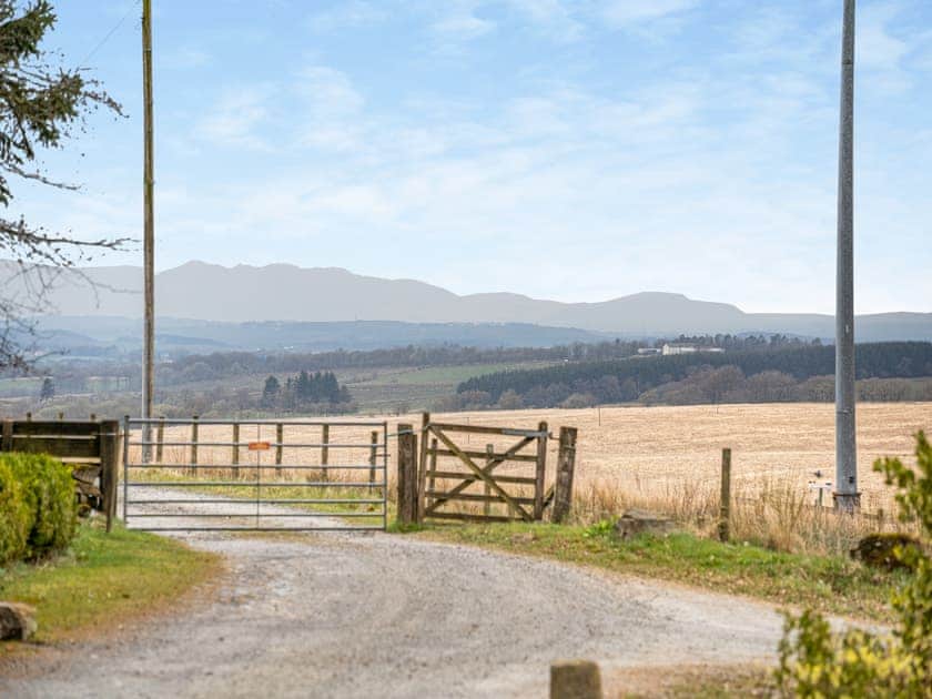 Surrounding area | Blackside Cottage, Sorn