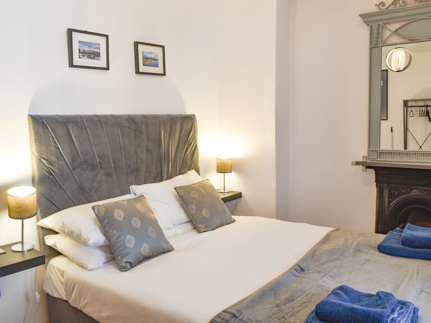Double bedroom | Tryfar House, Harlech