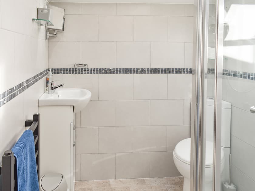 Shower room | Tryfar House, Harlech