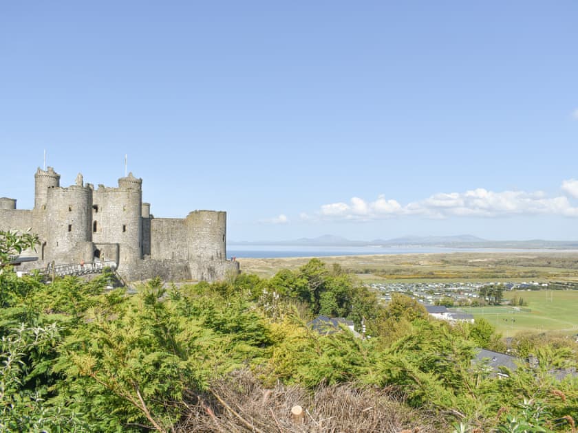 Surrounding area | Tryfar House, Harlech