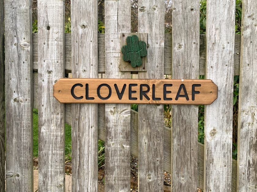 Outdoor area | Cloverleaf - Seaview, Saltfleetby, near Louth