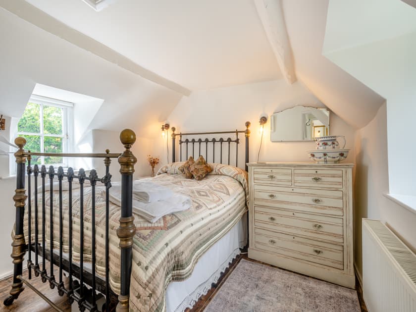 Double bedroom | Church House Cottage, Stour Provost, near Gillingham