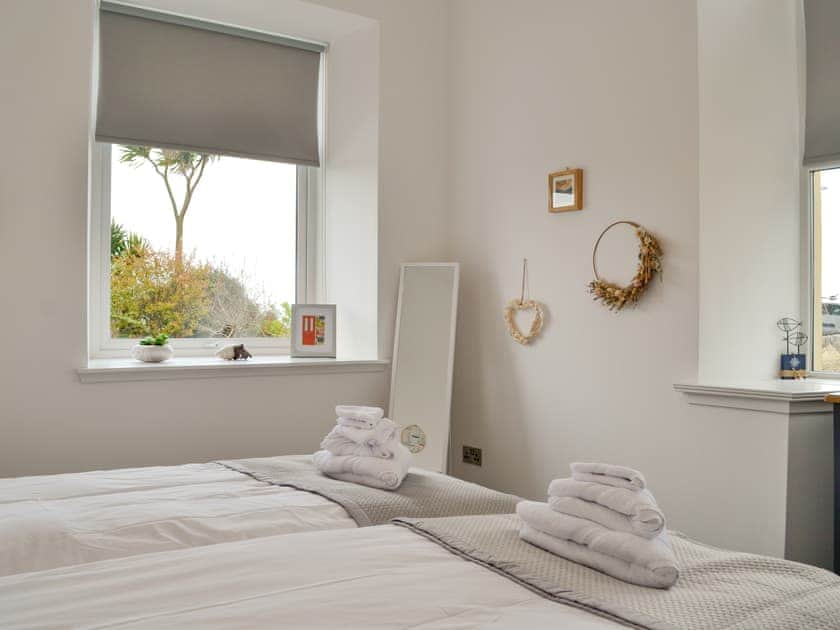 Twin bedroom | Tartan EscapesWoodlea, Stranraer