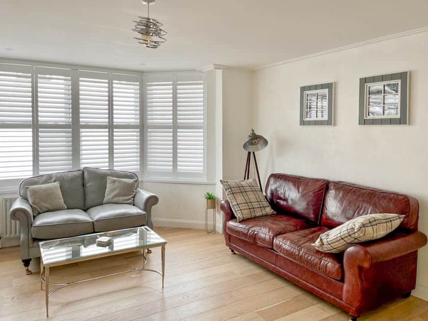 Living room | Whitstable Getaways - Sea Scape - Seaside Escapes, Whitstable