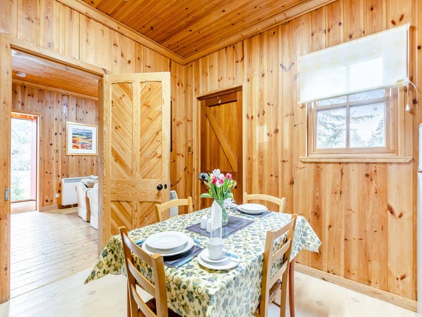 Kitchen/diner | Stuffers Cottage, Braemar