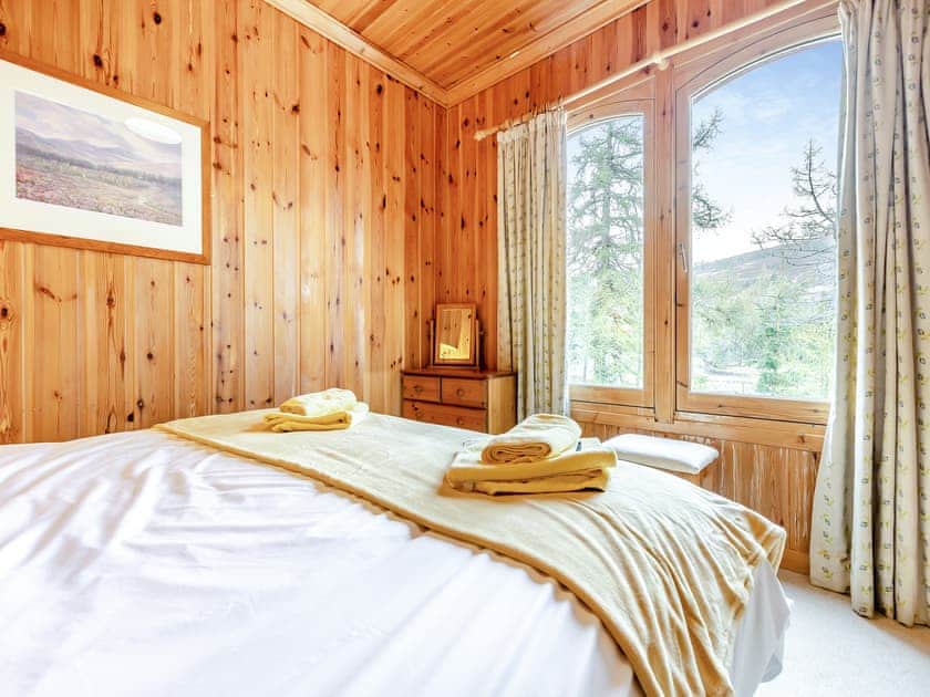 Double bedroom | Stuffers Cottage, Braemar
