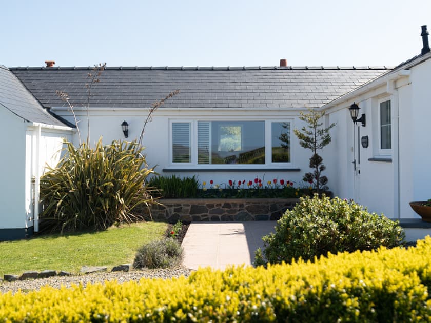 Exterior | Southwood Cottage, Newgale
