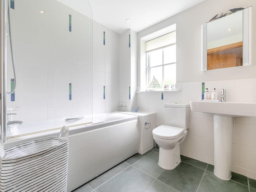 Bathroom | Sandbar, St Just in Roseland, near Truro