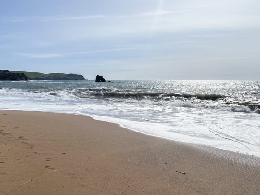 Thurlestone rock at South Milton Sands | Malborough Park, Malborough