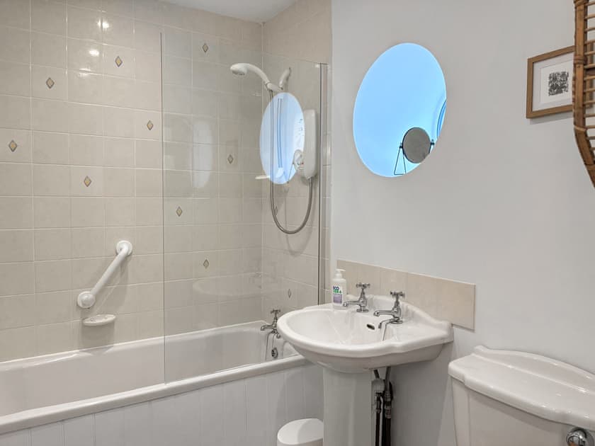 Bathroom | Wheatsheaf Cottage - Granary Farm Cottages, Sawdon, near Scarborough