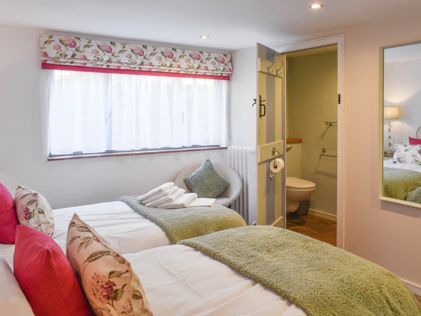 Twin bedroom | The Reedham Retreats - Reedham Retreat - The Reedham Retreat, Reedham