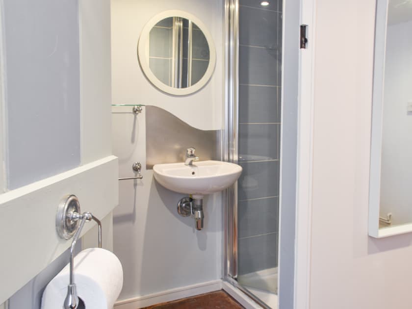 Shower room | The Reedham Retreats - Reedham Retreat - The Reedham Retreat, Reedham