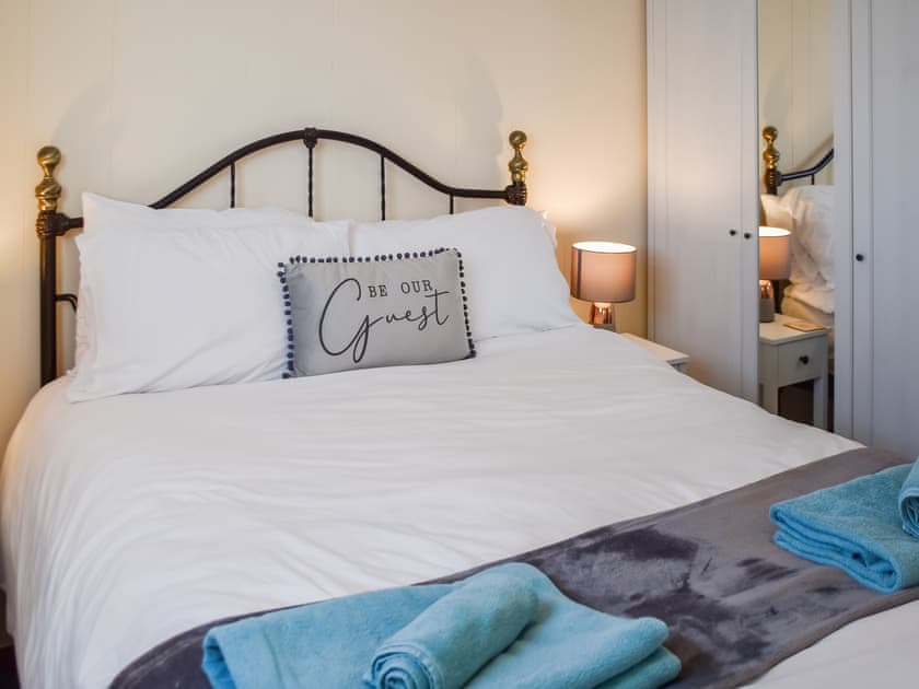 Relaxing double bedroom | Pintail, Brundall, near Norwich