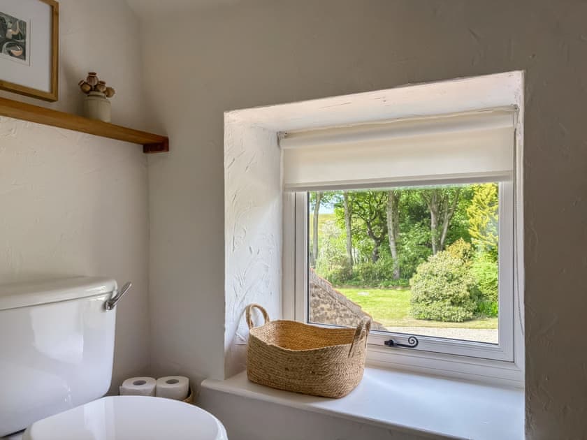 Shower room | Grain End - Granary Farm Cottages, Sawdon, near Scarborough