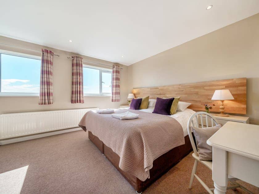 Master bedroom | Orrest Head Cottage - Orrest Head House and Cottage, Windermere