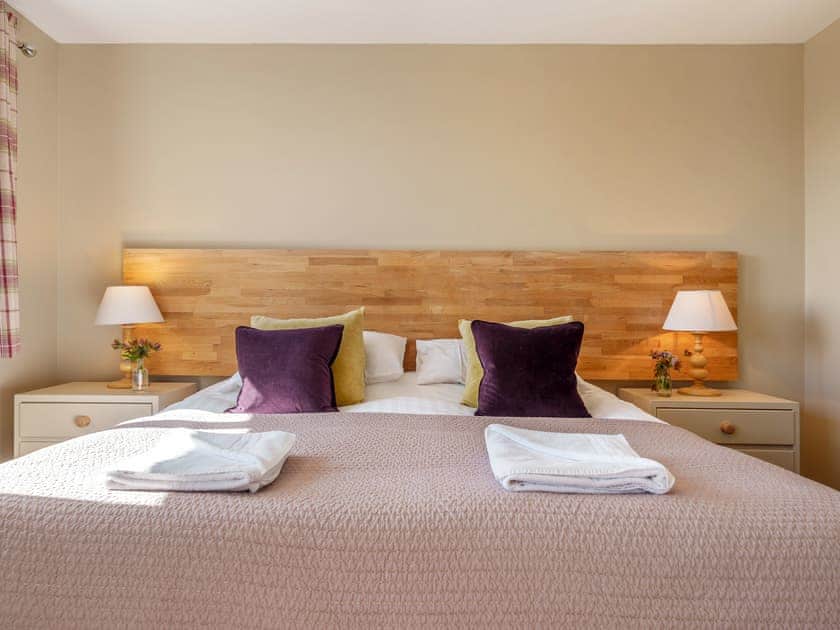 Master bedroom | Orrest Head Cottage - Orrest Head House and Cottage, Windermere