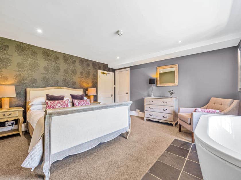Double bedroom | Orrest Head House - Orrest Head House and Cottage, Windermere