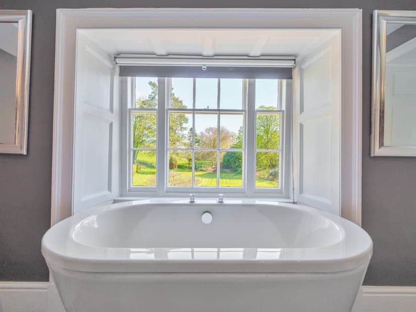 Double bedroom | Orrest Head House - Orrest Head House and Cottage, Windermere