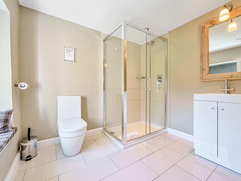 En-suite | Orrest Head House - Orrest Head House and Cottage, Windermere
