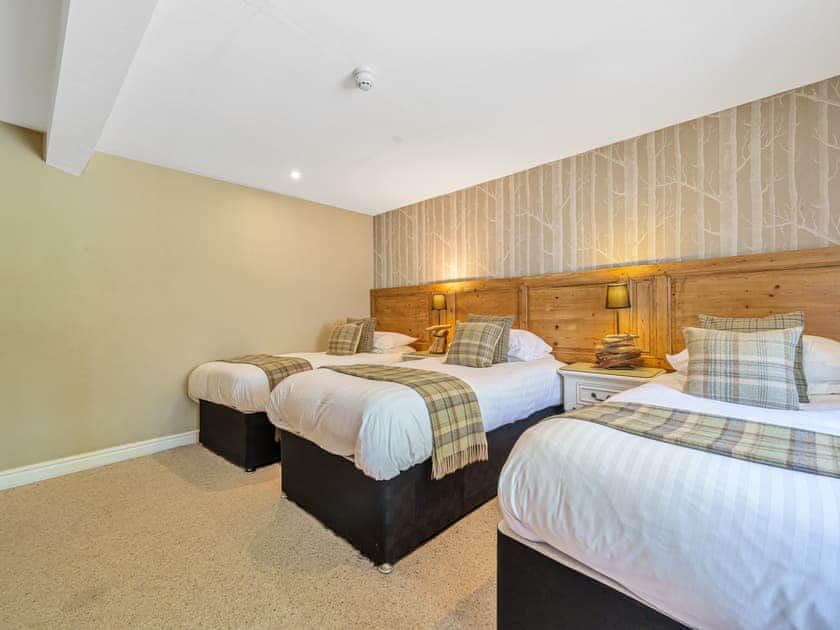 Triple bedroom | Orrest Head House - Orrest Head House and Cottage, Windermere