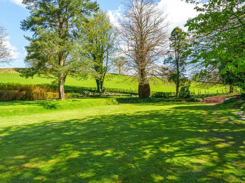 Garden and grounds | Orrest Head House - Orrest Head House and Cottage, Windermere