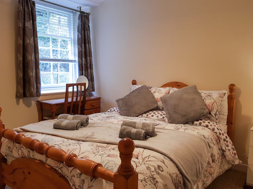 Double bedroom | The Goldsmiths Apartment, Markinch, near Glenrothes