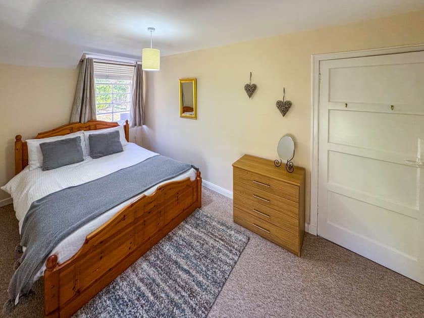 Double bedroom | The Goldsmiths Apartment, Markinch, near Glenrothes