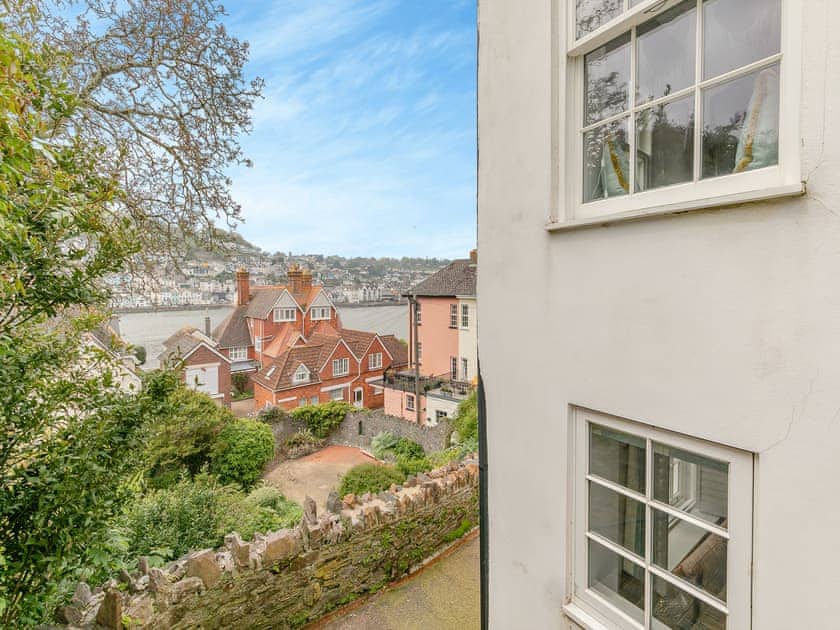 Setting | Morocco House, Kingswear, near Dartmouth