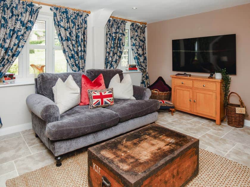 Living room/dining room | Thatcher’s Cottage - Rudge Farm Cottages, Chilcombe, near Bridport