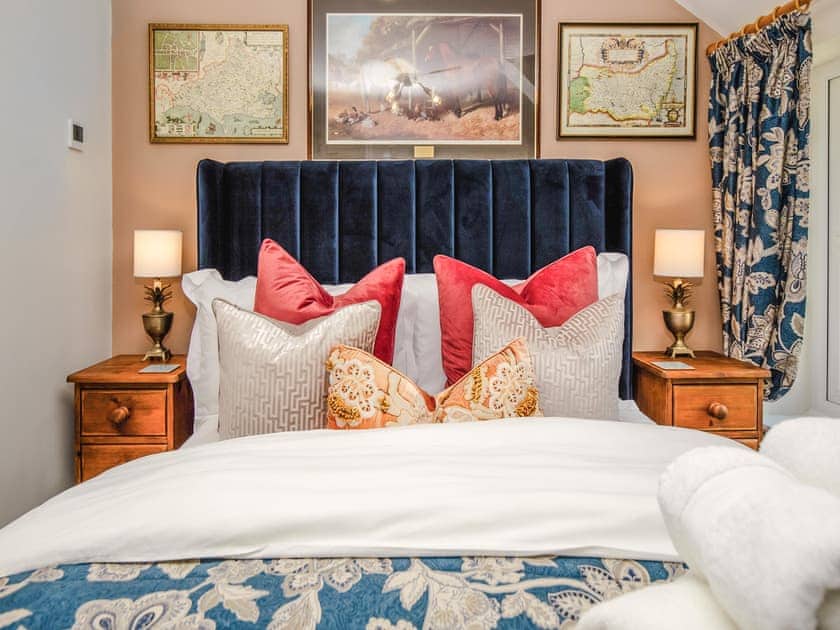 Double bedroom | Thatcher’s Cottage - Rudge Farm Cottages, Chilcombe, near Bridport