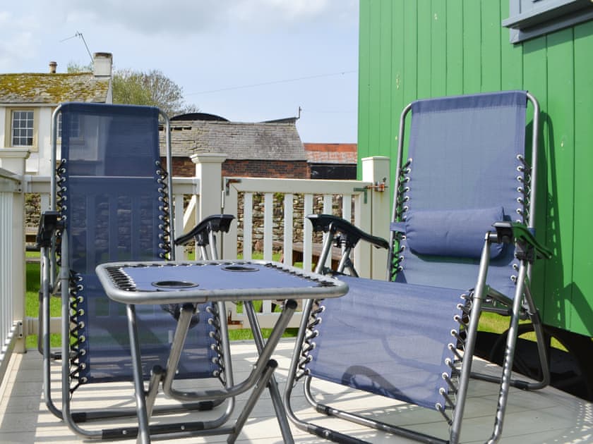 Veranda | Sian’s Shepherds Hut - The Garrison, Bowness-on-Solway