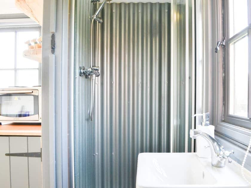 Interior | Jamie’s Shepherds Hut - The Garrison, Bowness-on-Solway