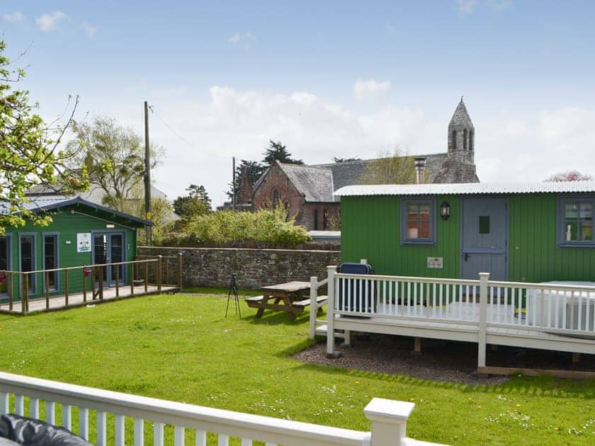 Setting | Jamie’s Shepherds Hut - The Garrison, Bowness-on-Solway