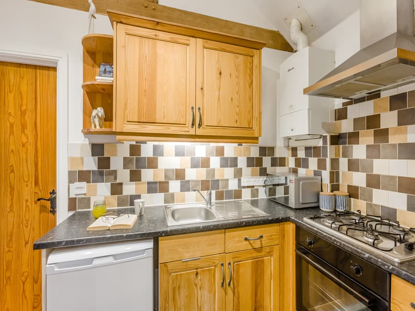 Kitchen | Owls Cottage - Brooklands Farm Cottages, Woodbury Salterton, near Exeter