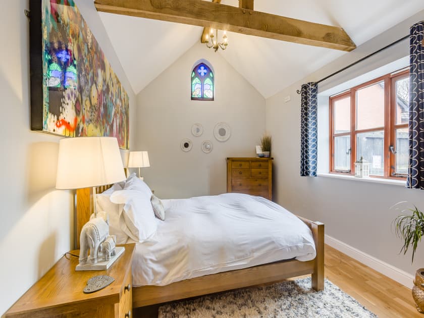 Double bedroom | Owls Cottage - Brooklands Farm Cottages, Woodbury Salterton, near Exeter